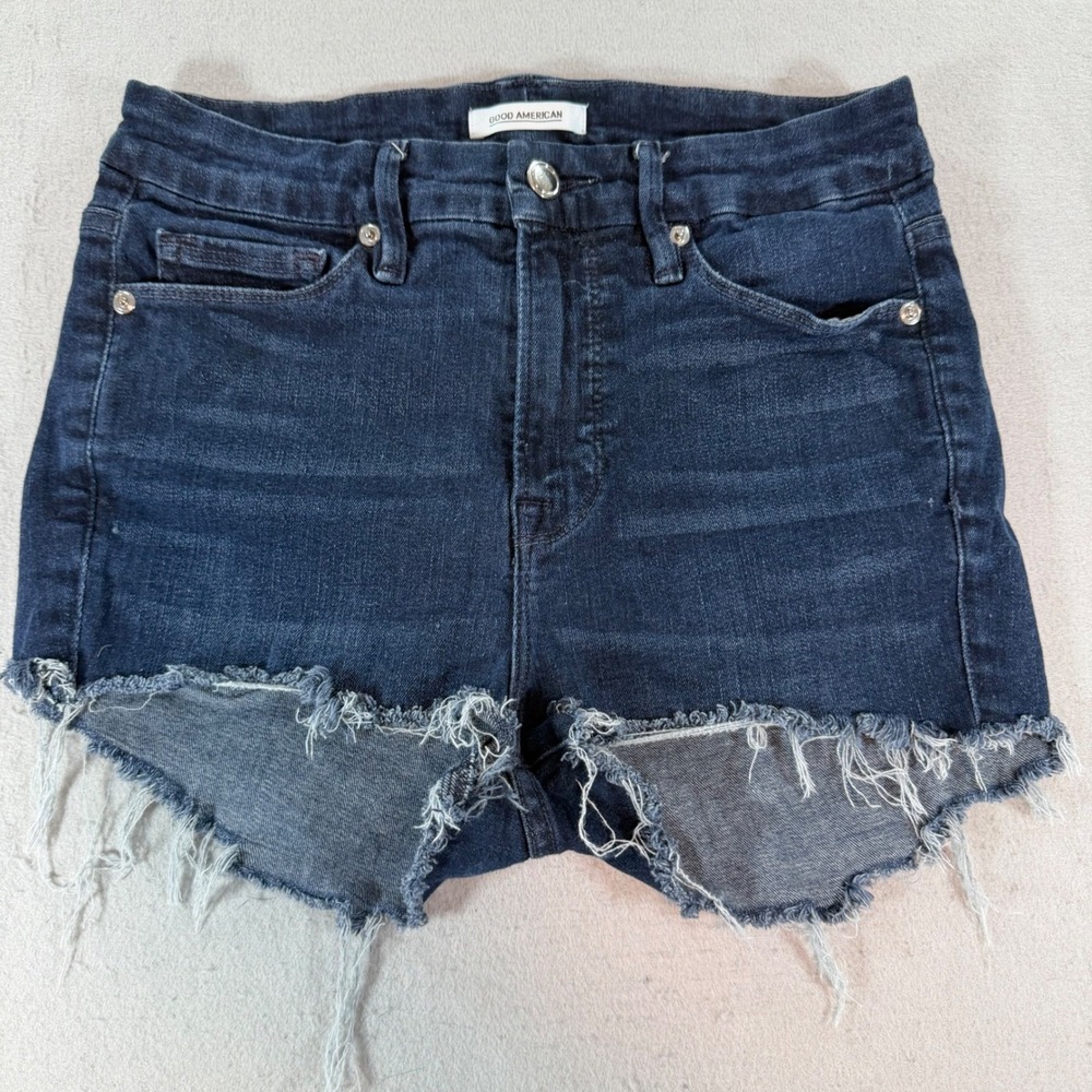 Good American Good Legs Denim Shorts Blue 224 High Rise Frayed Hem Size 6 28